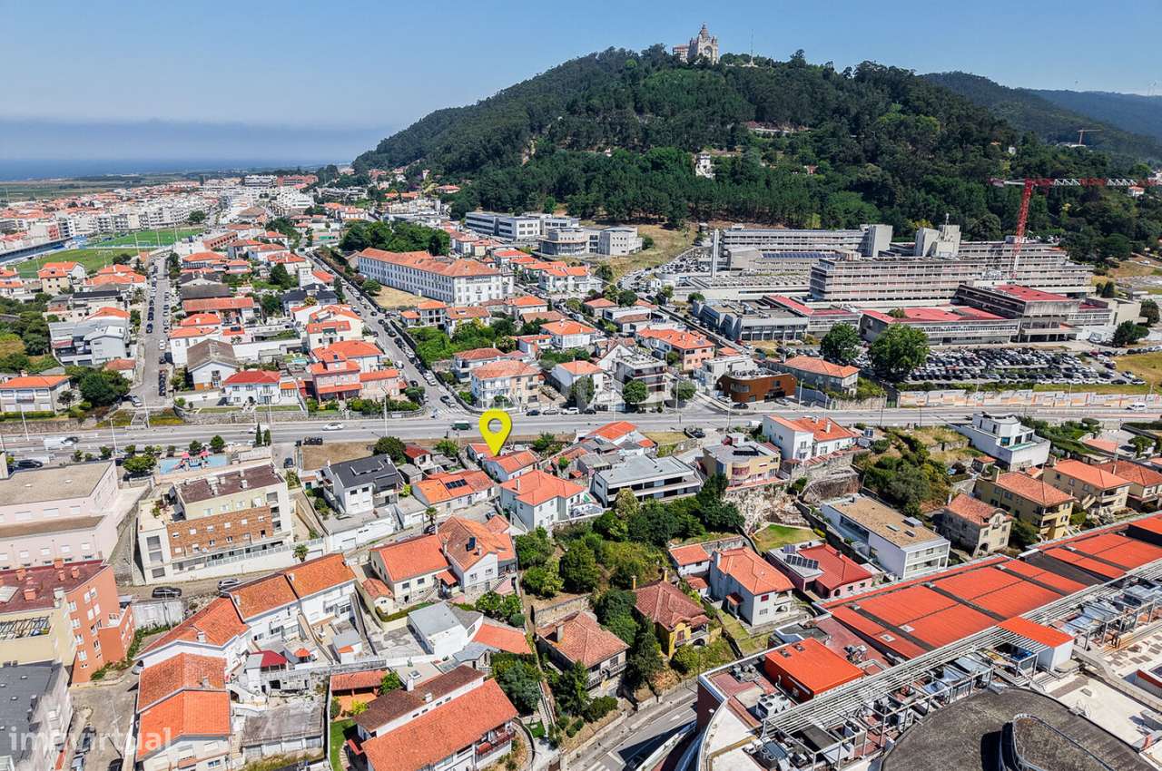 Moradia Térrea T2 Renovada no centro de Viana do Castelo-31