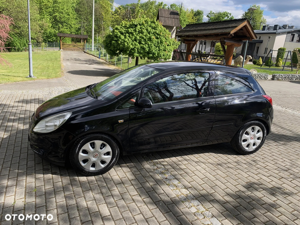 Opel Corsa 1.2 16V Cosmo - 7