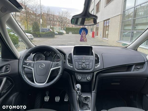 Opel Zafira - 30