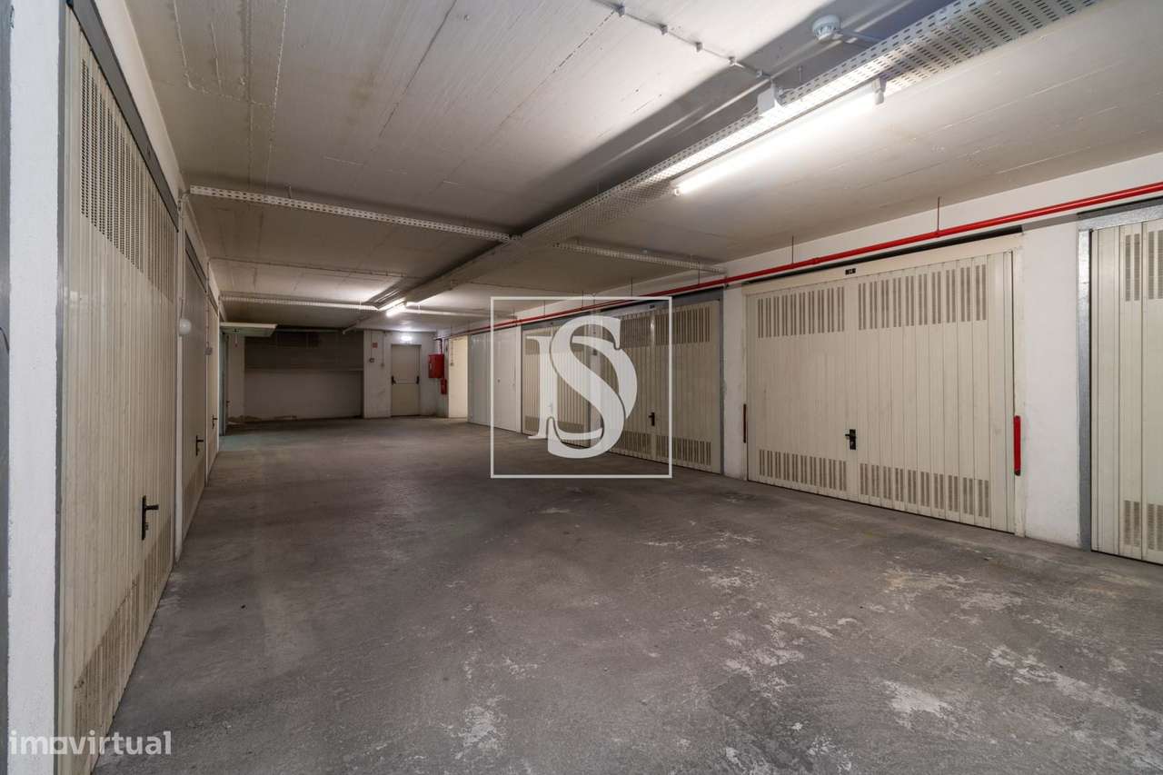 Vende - Garagem  Box - Alto Seixalinho - Grande imagem: 4/11