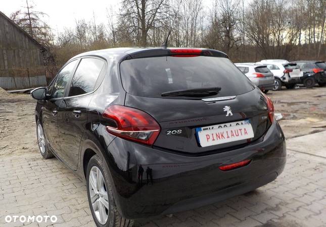 Peugeot 208 1.2 PureTech Style - 12