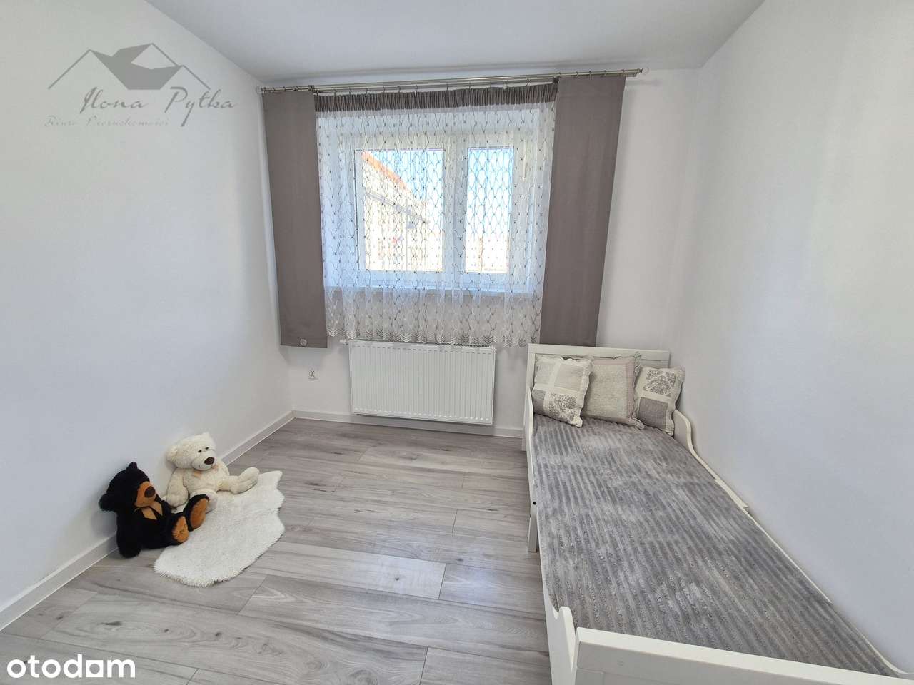 Gotowe do zamieszkania mieszkanie z balkonem w Rynku w Strzelinie.-8