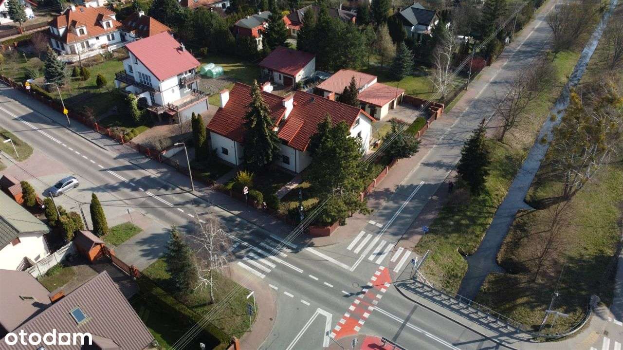 Dom z potencjałem w sercu Błonia! - Pełny obrazek: 4/20