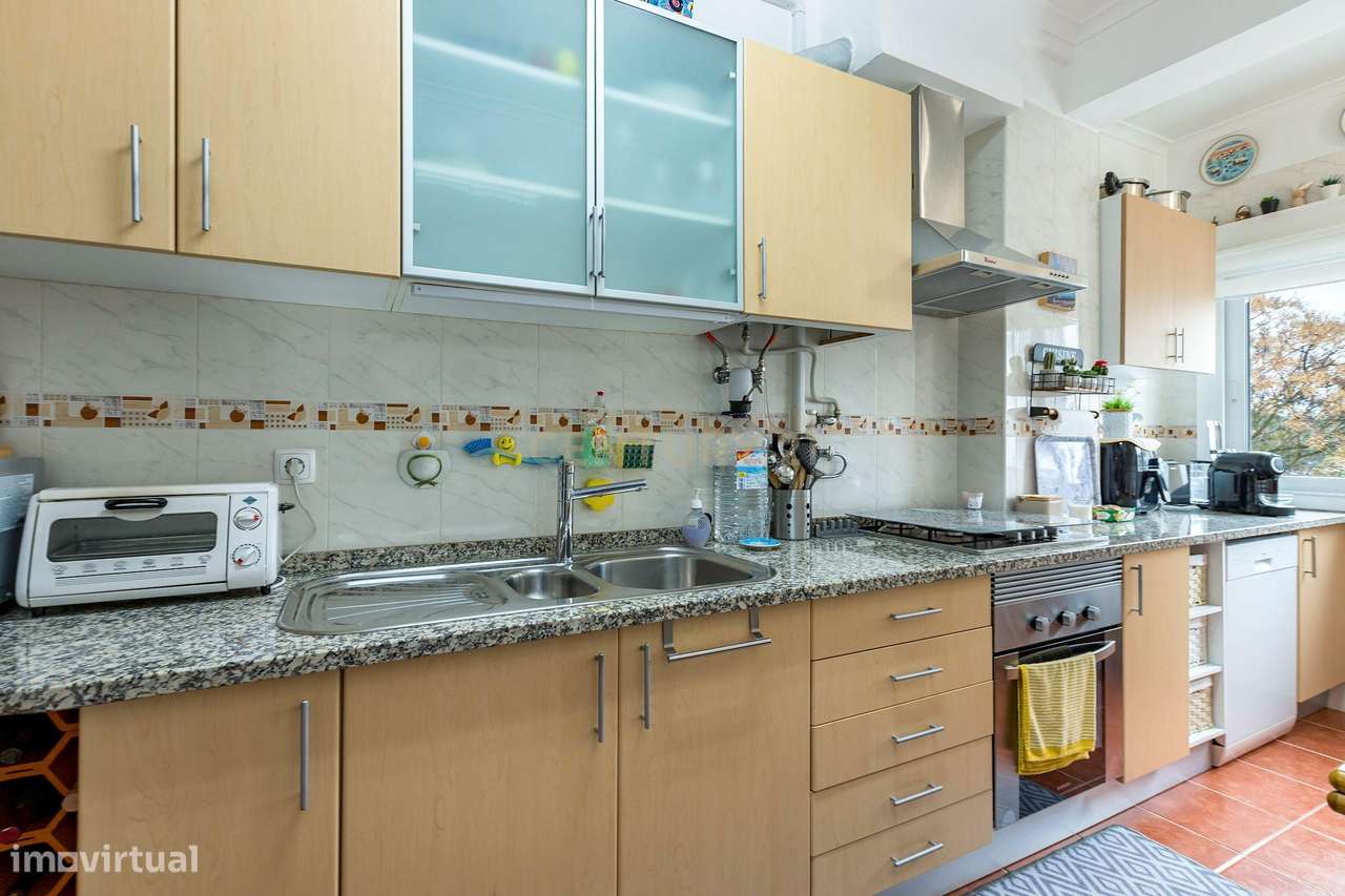 T2 Remodelado - Torre da Marinha 1 andar-10