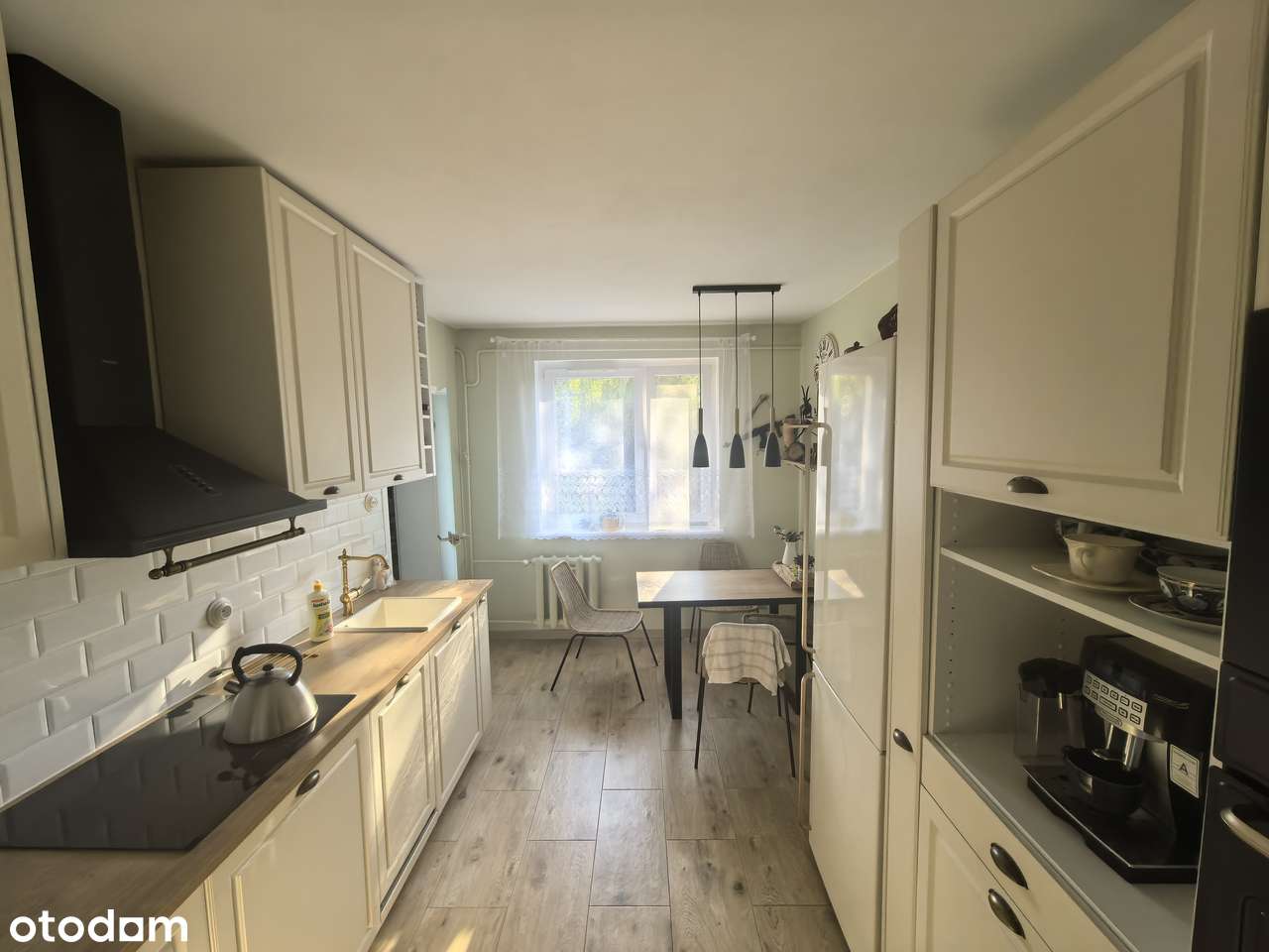 Przestronne mieszkanie 4 pok. z dwoma balkonami i garażem - Pełny obrazek: 4/20