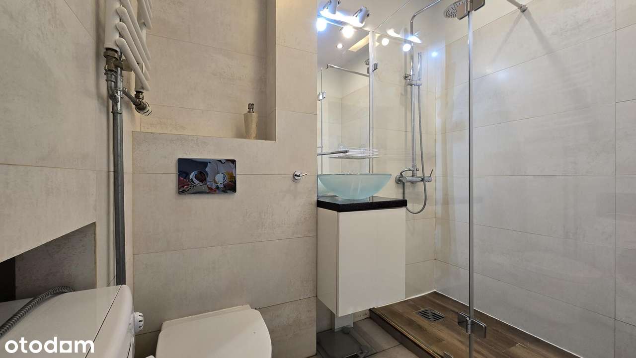 2 pokoje, ul. Zgoda 12,  widok na PKiN, balkon, komórka - Pełny obrazek: 5/9