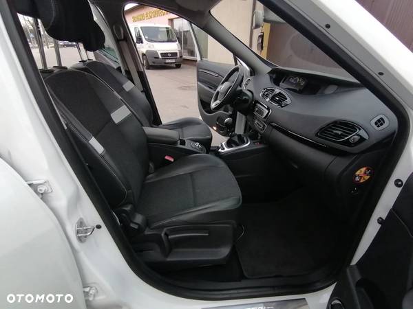 Renault Scenic 1.6 dCi Bose - 22