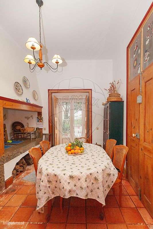 Moradia T4 para venda-12