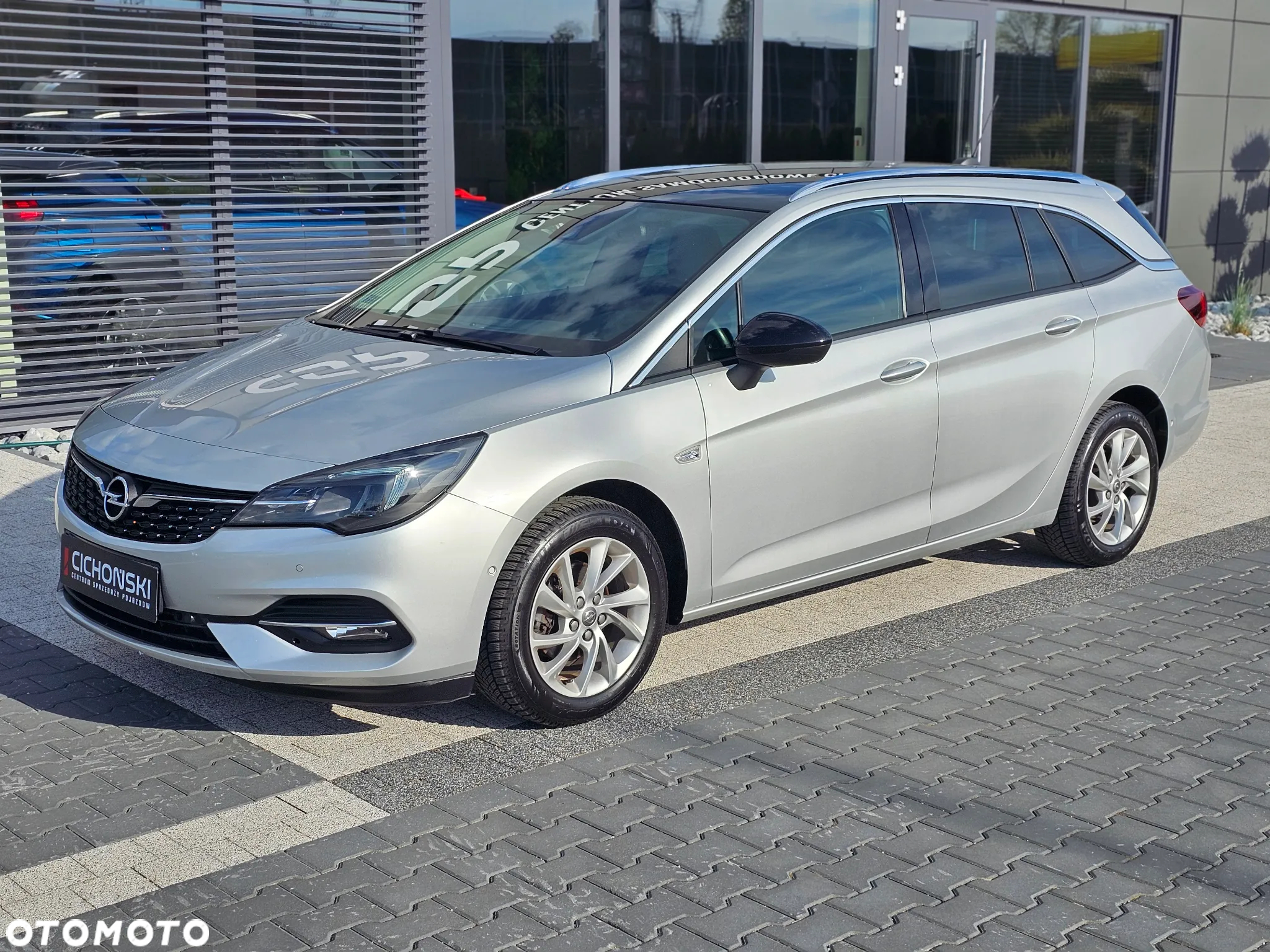 Opel Astra V 1.2 T Elegance S&S - 10
