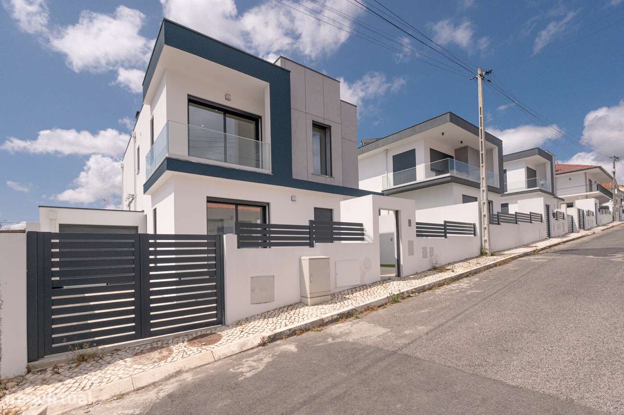 Moradia independente T4+1 nova c/piscina a 20 minutos Lisboa-41