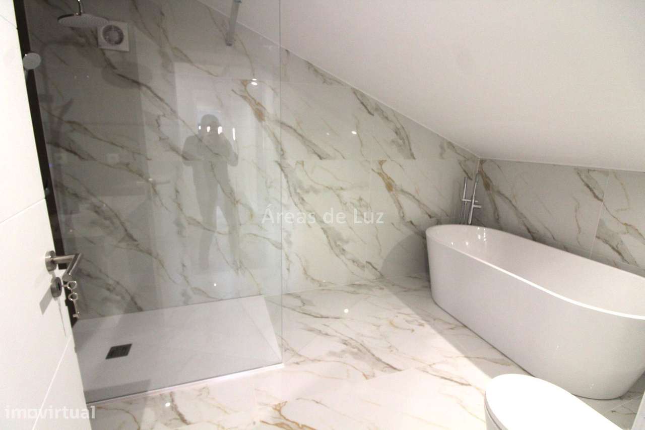 Moradia Unifamiliar T4 - Reguengo do Fétal-11