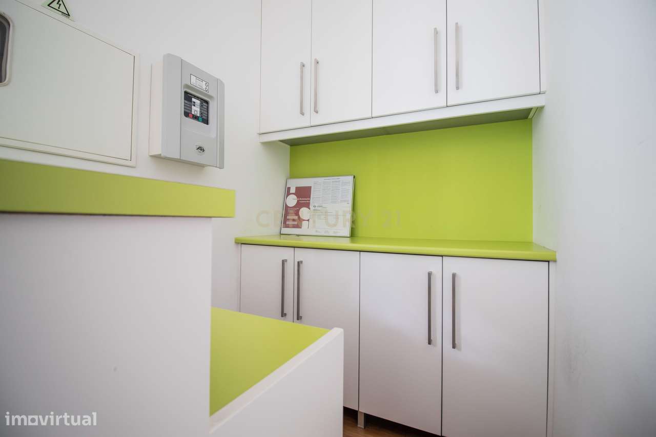 Espaço preparado para Clínica Dentária – Zona Histórica - Grande imagem: 3/25