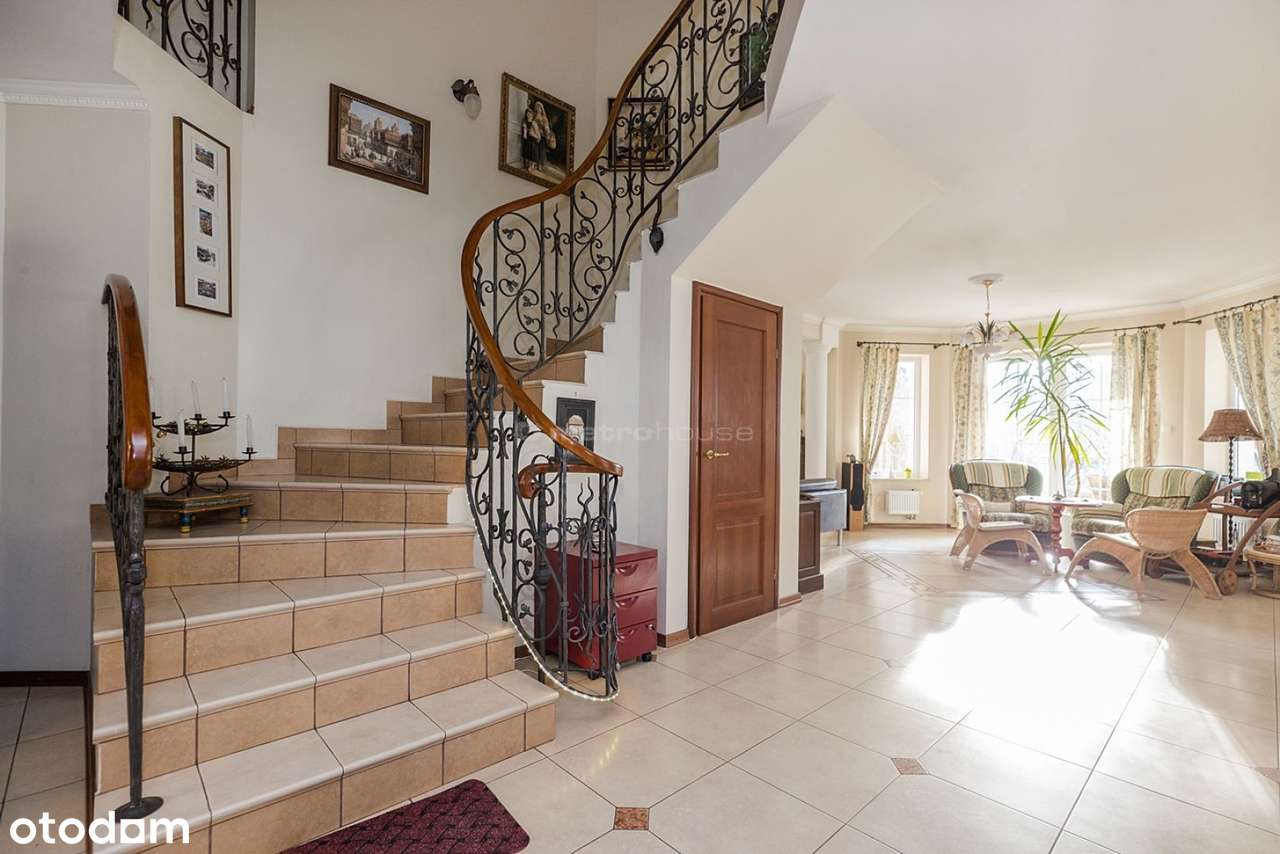 Dom z basenem, koszty utrzymania -1500,00 zł/ m-c - Pełny obrazek: 4/18