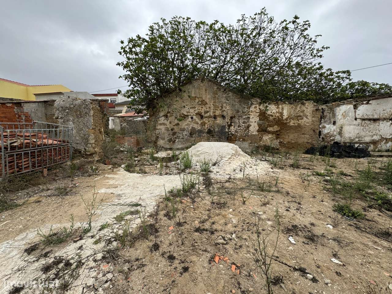 Terreno com projeto para moradia T3 com garagem - Grande imagem: 5/10