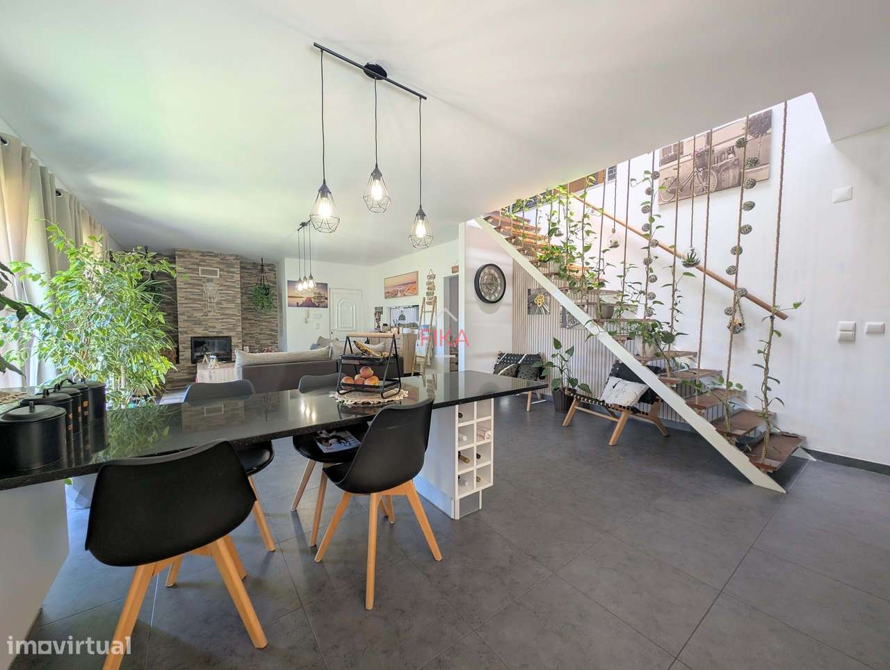 Moradia T5 Isolada com piscina e sauna - Fernão Ferro-9