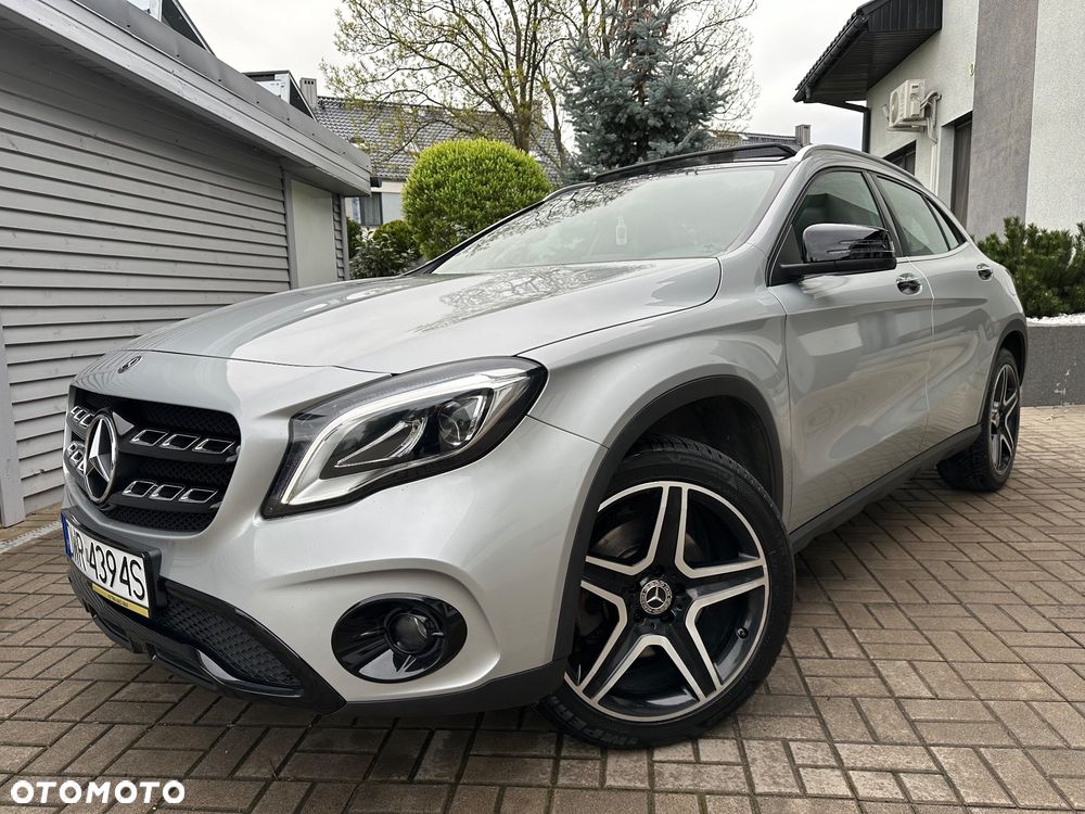 Mercedes - Benz GLA