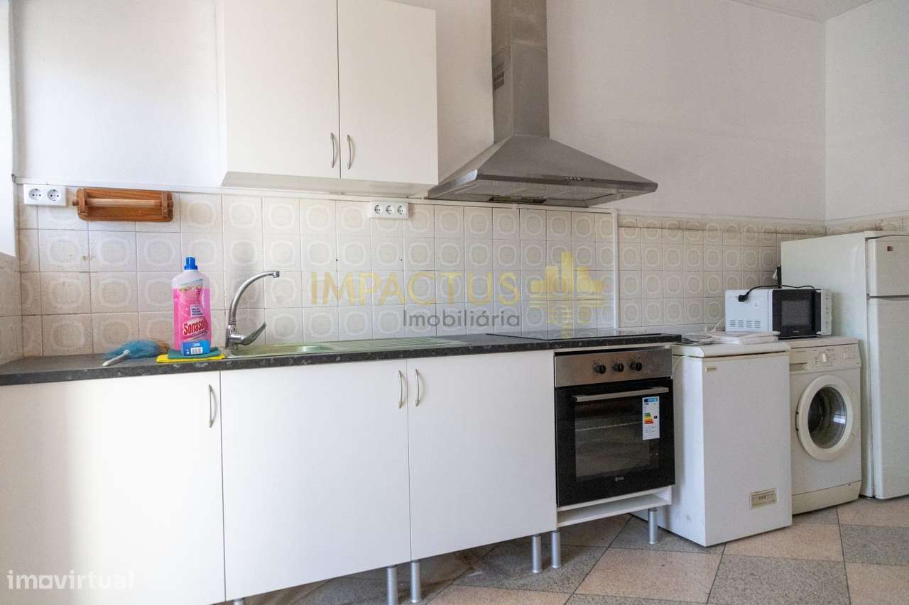 Apartamento T2+1 em Padrão da Légua-8