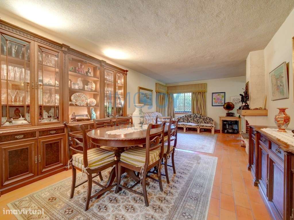 Moradia V7 + 1 Com Terreno de 1683m2 - Grande imagem: 3/26