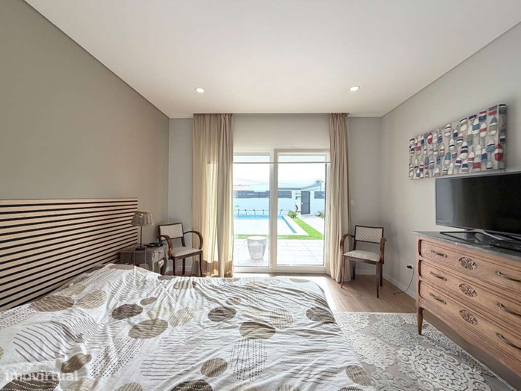 Moradia T4 térrea com 230m2 em condomínio privado, Azeitão-13