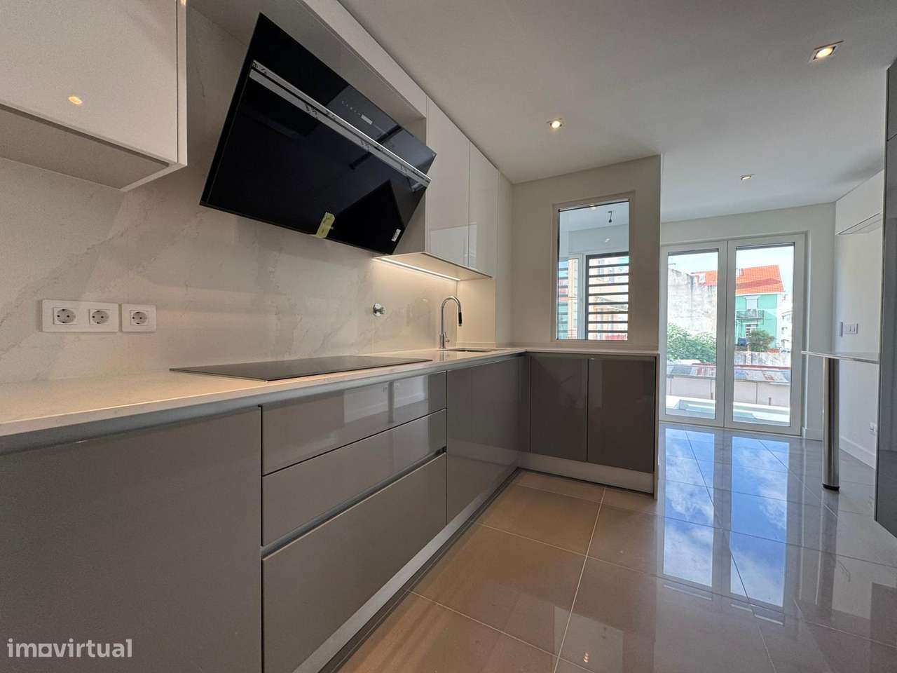 Apartamento T3 c/ vista rio-6