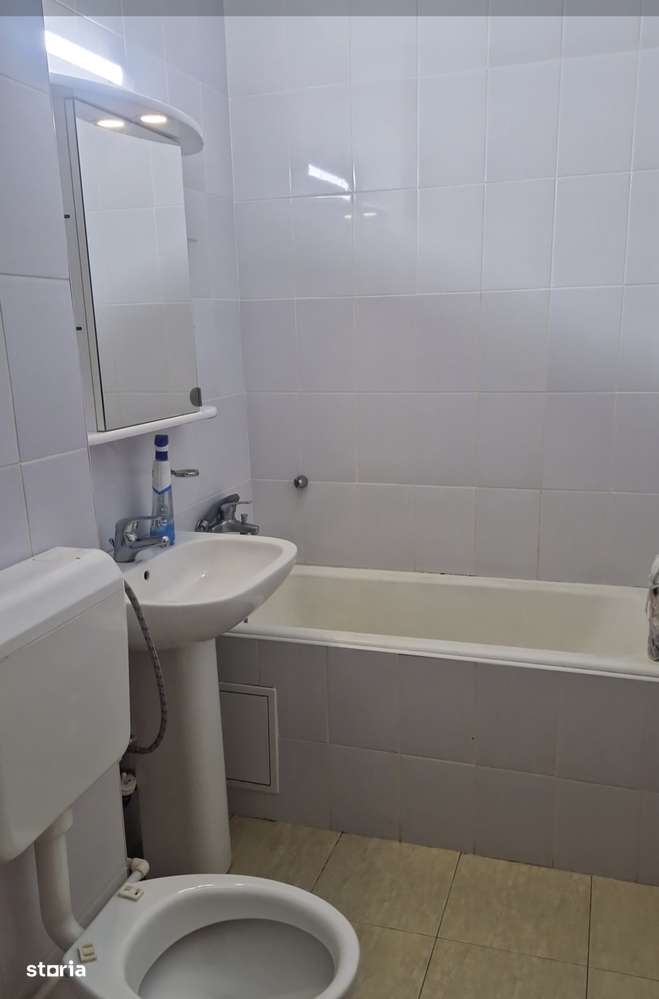 Apartament decomandat Policlinica Titan-4