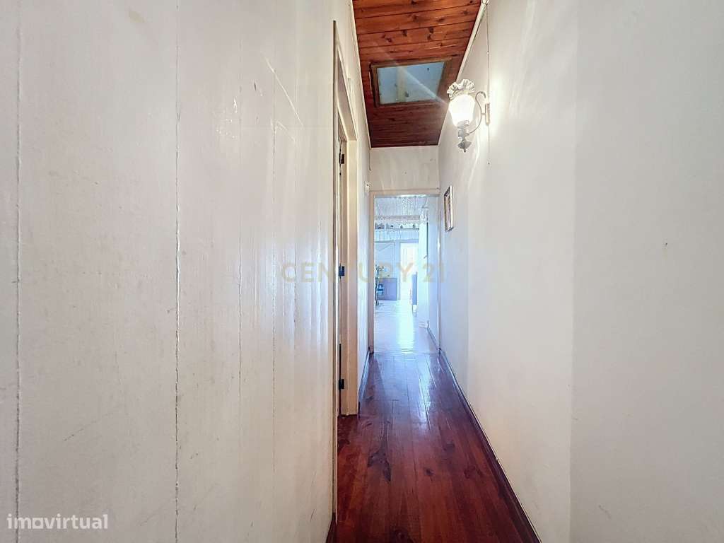 Moradia, 83 m², Ribeira Grande (Matriz)-7