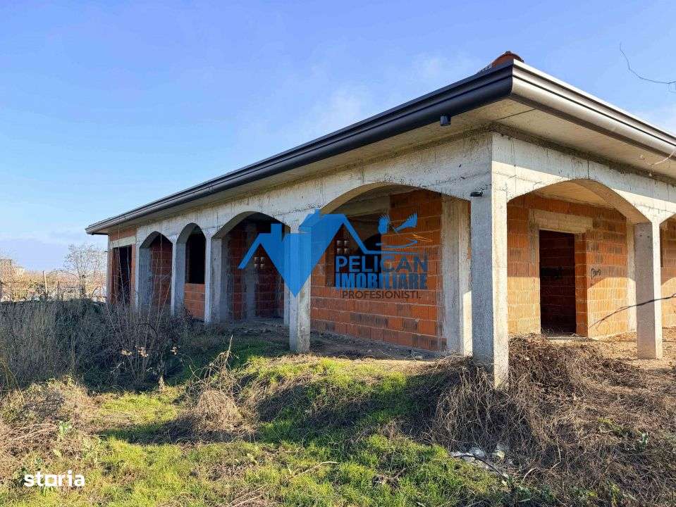 Vila LA ROSU in MAHMUDIA - DELTA DUNARII, teren 1376MP-14