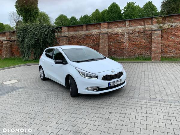 Kia Ceed Cee'd 1.6 CRDi Business Line - 2