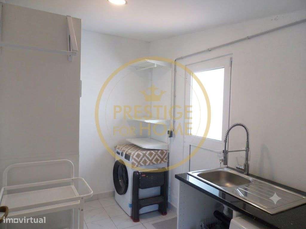 Moradia T3 com Vista Mar Panorâmica, Piscina e 5.000 m² de Terreno – S-40