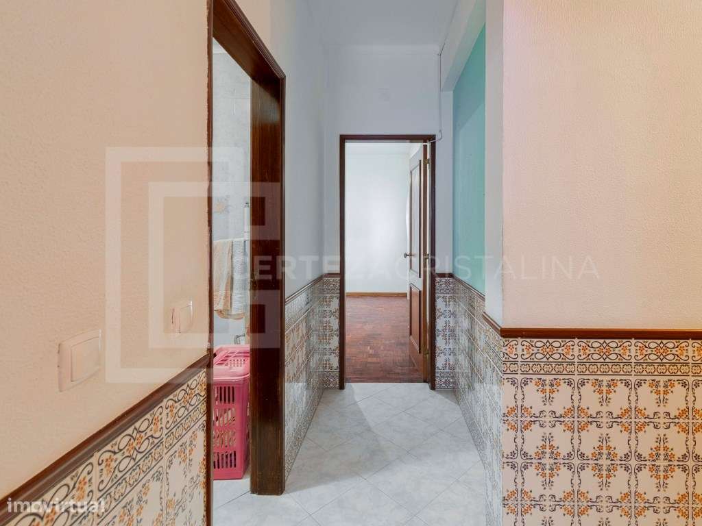 Apartamento T2 com varandas na Baixa da Banheira-9
