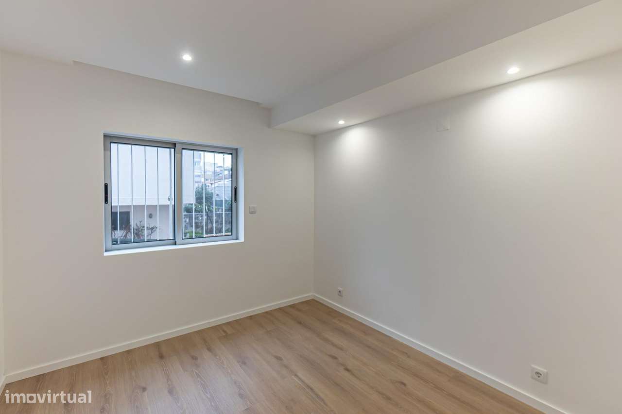 Apartamento T3 renovado | Bonfim, Porto | 105 m2-9