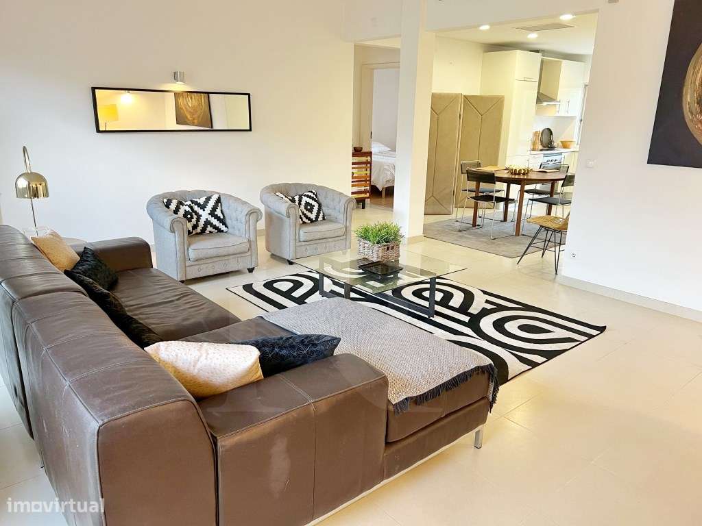 Apartamento T2 com Varanda no Monte Estoril - Grande imagem: 3/24