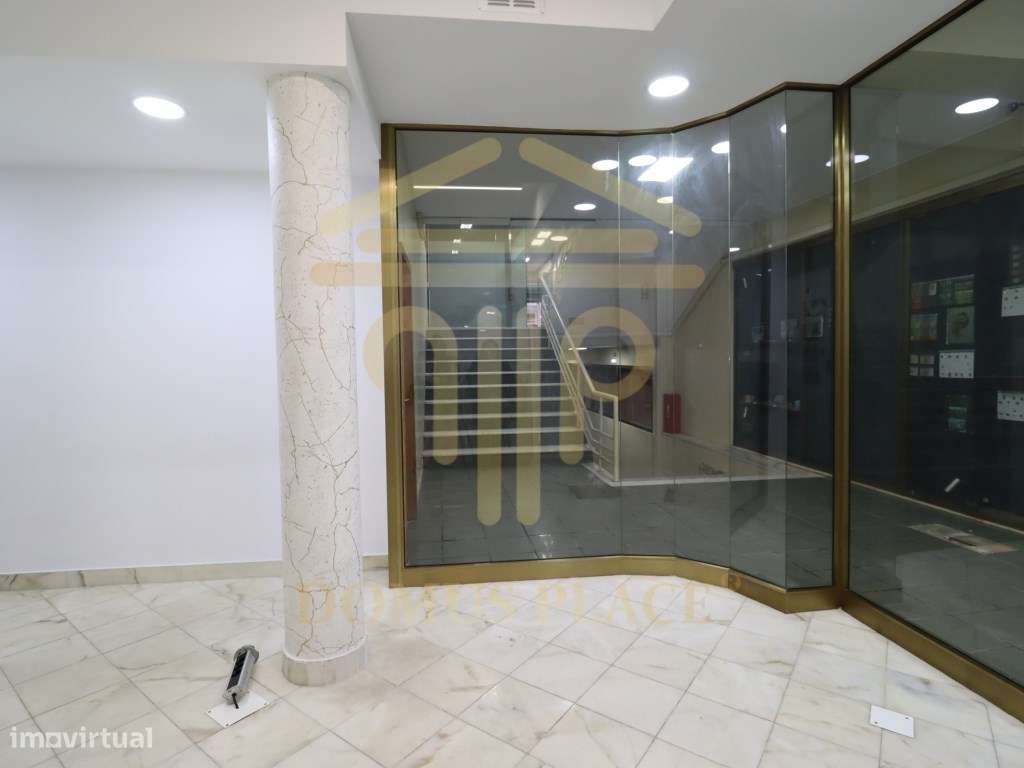 Oportunidade Única! Arrende a Sua Loja no Coração de Matosinhos!
L... - Grande imagem: 4/12