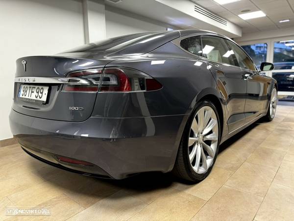 Tesla Model S 100D - 12