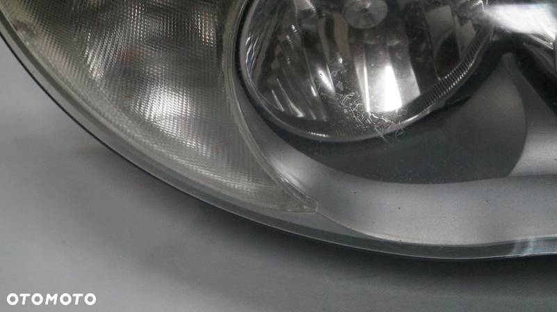 LAMPA PRZEDNIA PRAWA BMW SERIA 1 E87 - 5