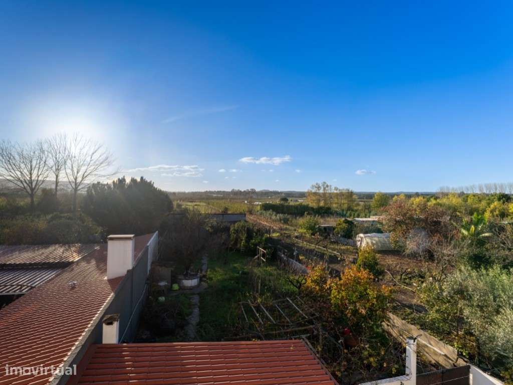 Moradia Geminada T3 Concelho de Alcobaça-23