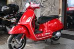 Piaggio Vespa - 2