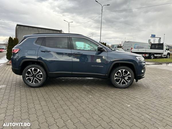 Jeep Compass - 4