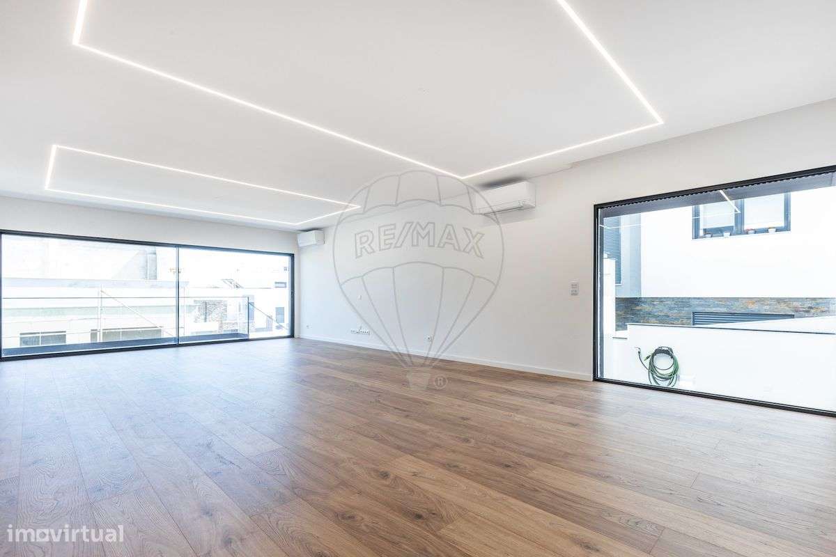 Moradia T6 para venda - Grande imagem: 3/37