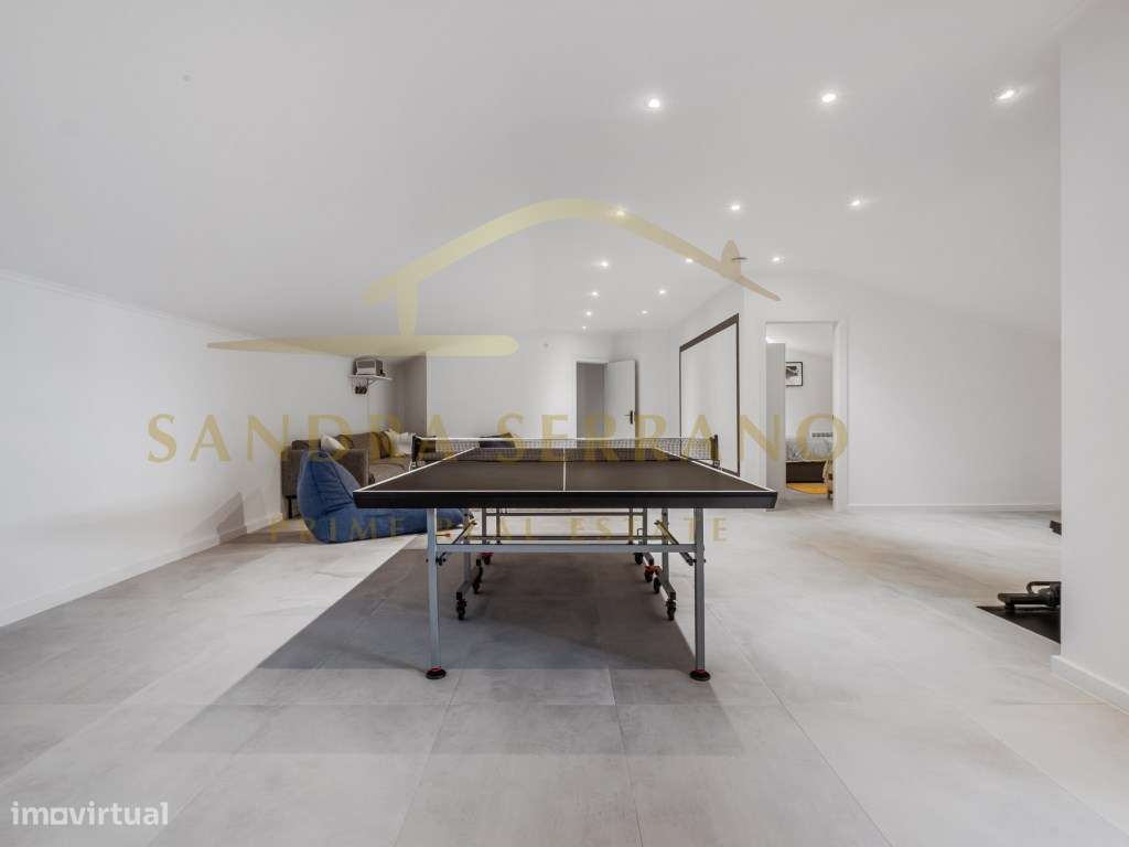 Duplex T6 com 400m2 de área na Quinta da Beloura, box independente-38