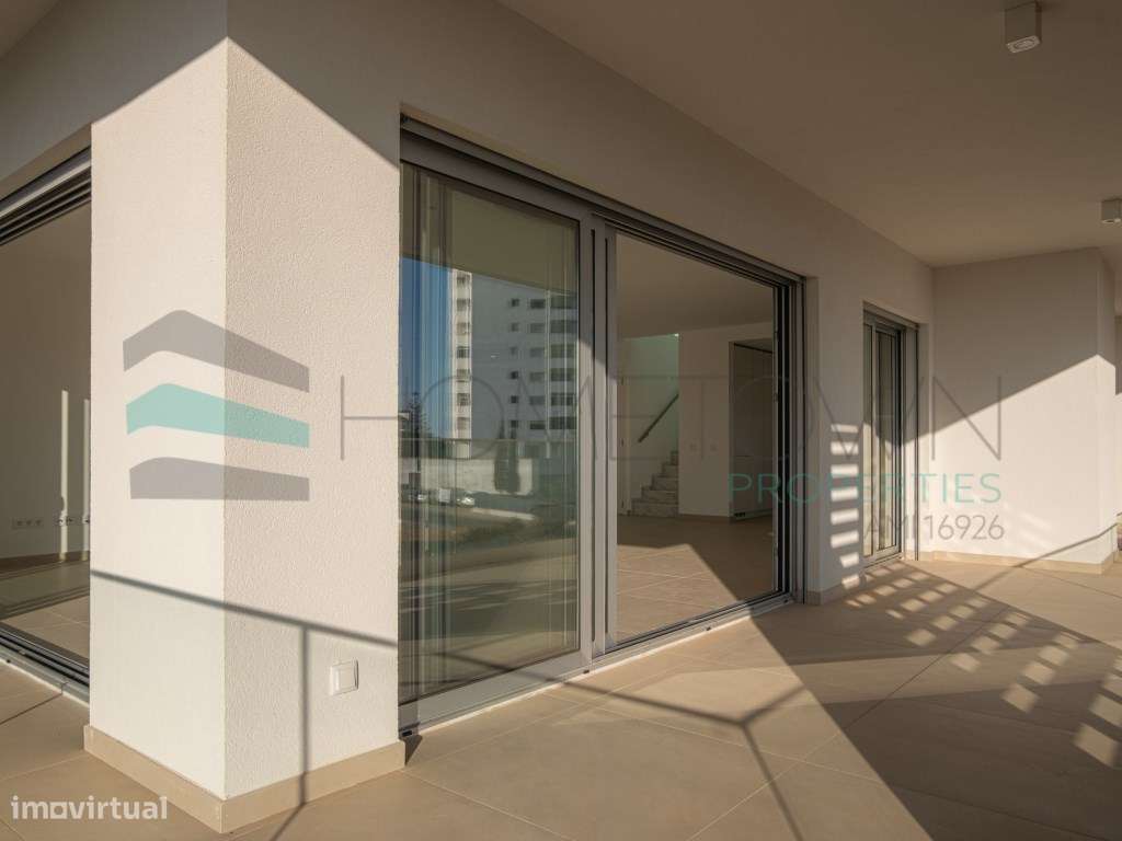Magnífica Penthouse T3 com RoofTop - Albufeira Green-10