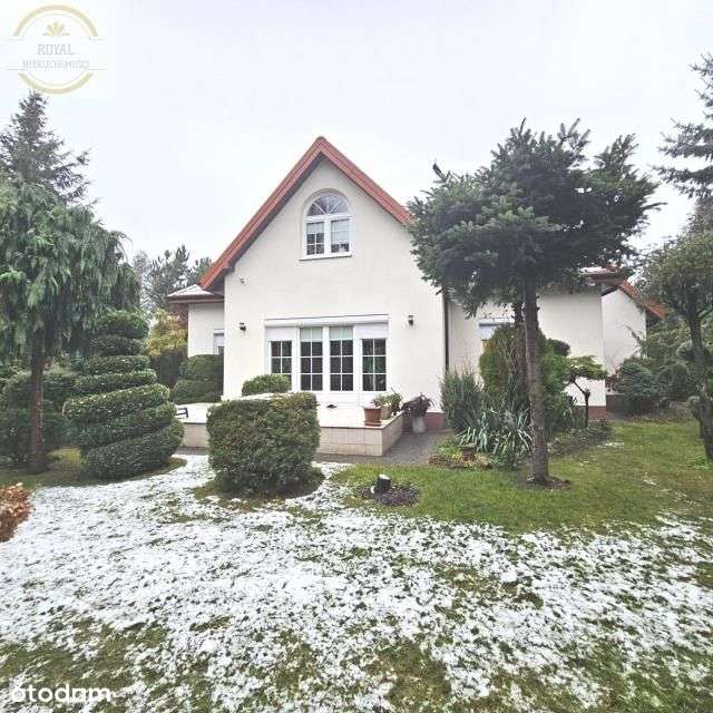 Dom wolnostojący z garażem dwustanowiskowym-13