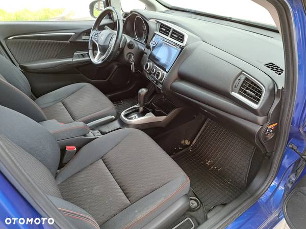 Honda Jazz 1.5 i-VTEC Dynamic (ADAS/Honda Connect+) CVT - 19