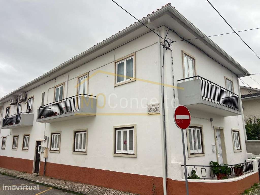 INVESTIMENTO 4 Andares Moradia T3 | 1º andar e R/C - Logradouro - M... - Grande imagem: 4/11