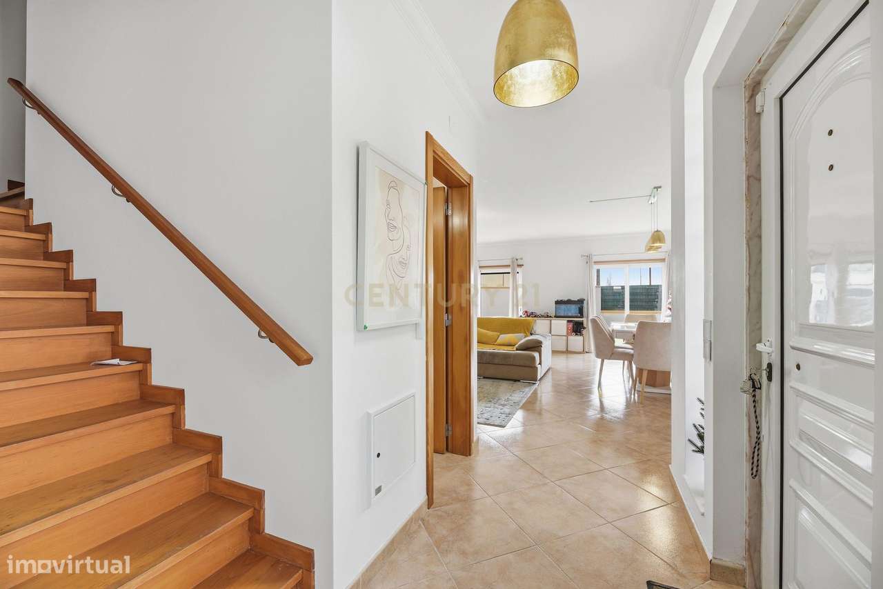 Luxuosa Moradia T3,  com Vista Panorâmica,  em Localização Privilegiad - Grande imagem: 3/34