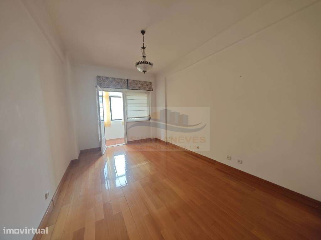 Magnífico T3 com excelentes áreas na Amadora - Grande imagem: 4/16