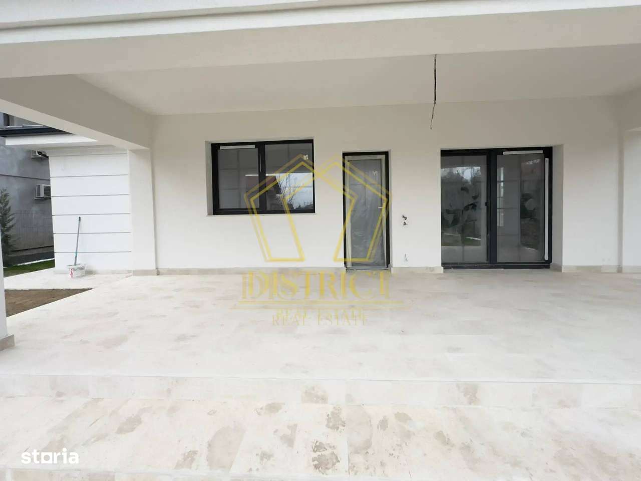 Casa superba cu 5 camere si garaj | Dumbravita - Imagine principală: 1/14