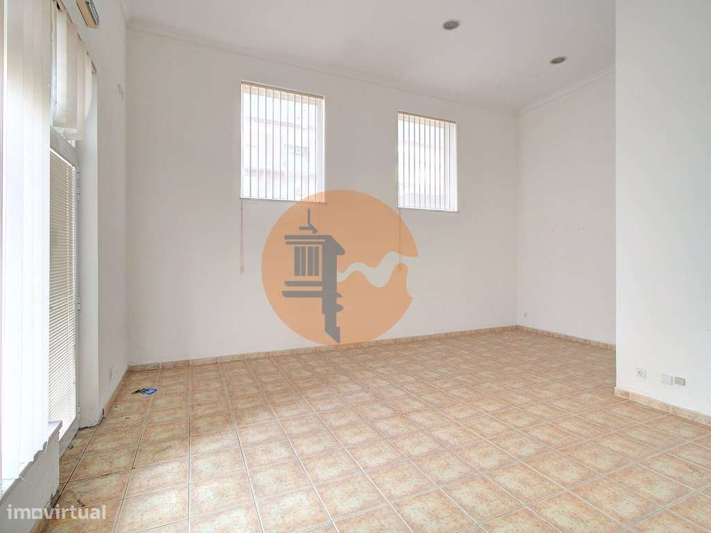 Loja no condomínio Varandas do Guadiana - Grande imagem: 4/16