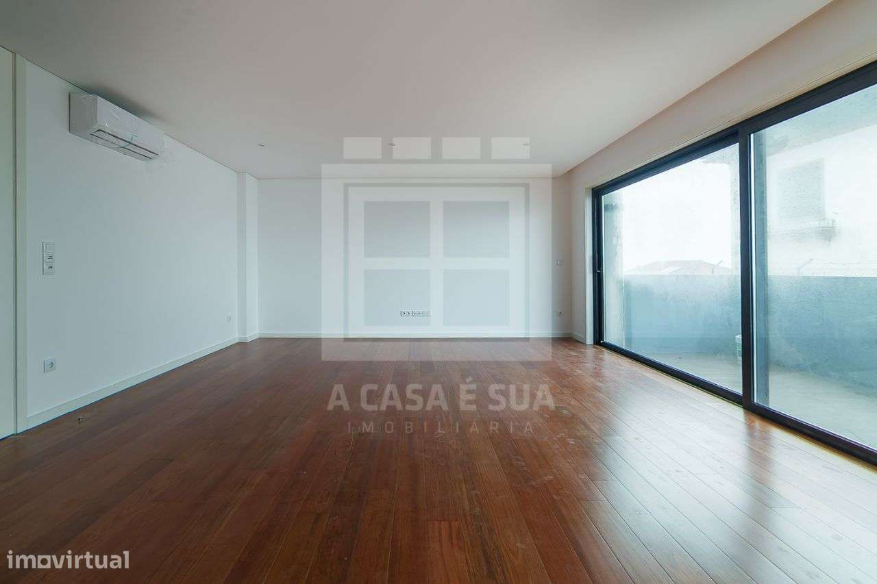 Fabuloso Apartamento T3 novo com terraço perto de Santo Ovídio, V.N. G - Grande imagem: 2/19