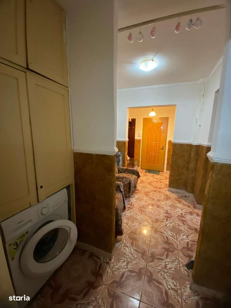 2 DECOMANDATE foarte spatios cu centrala si termopan zona Narcisa-8